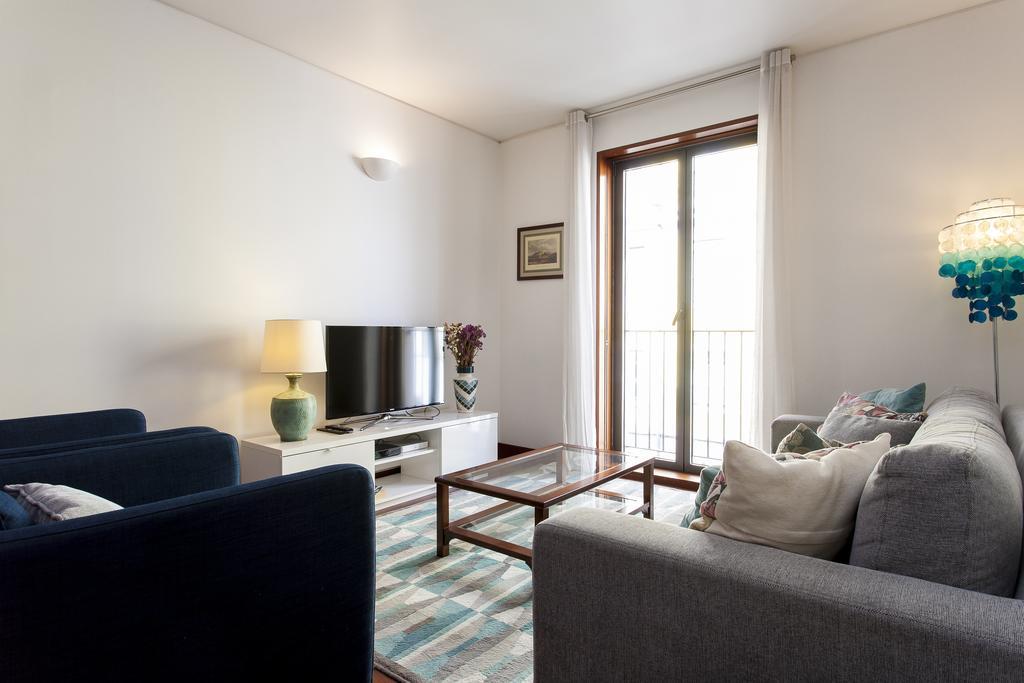 Charming 2-Bedroom Apartment In The City Centre Lisboa Ngoại thất bức ảnh